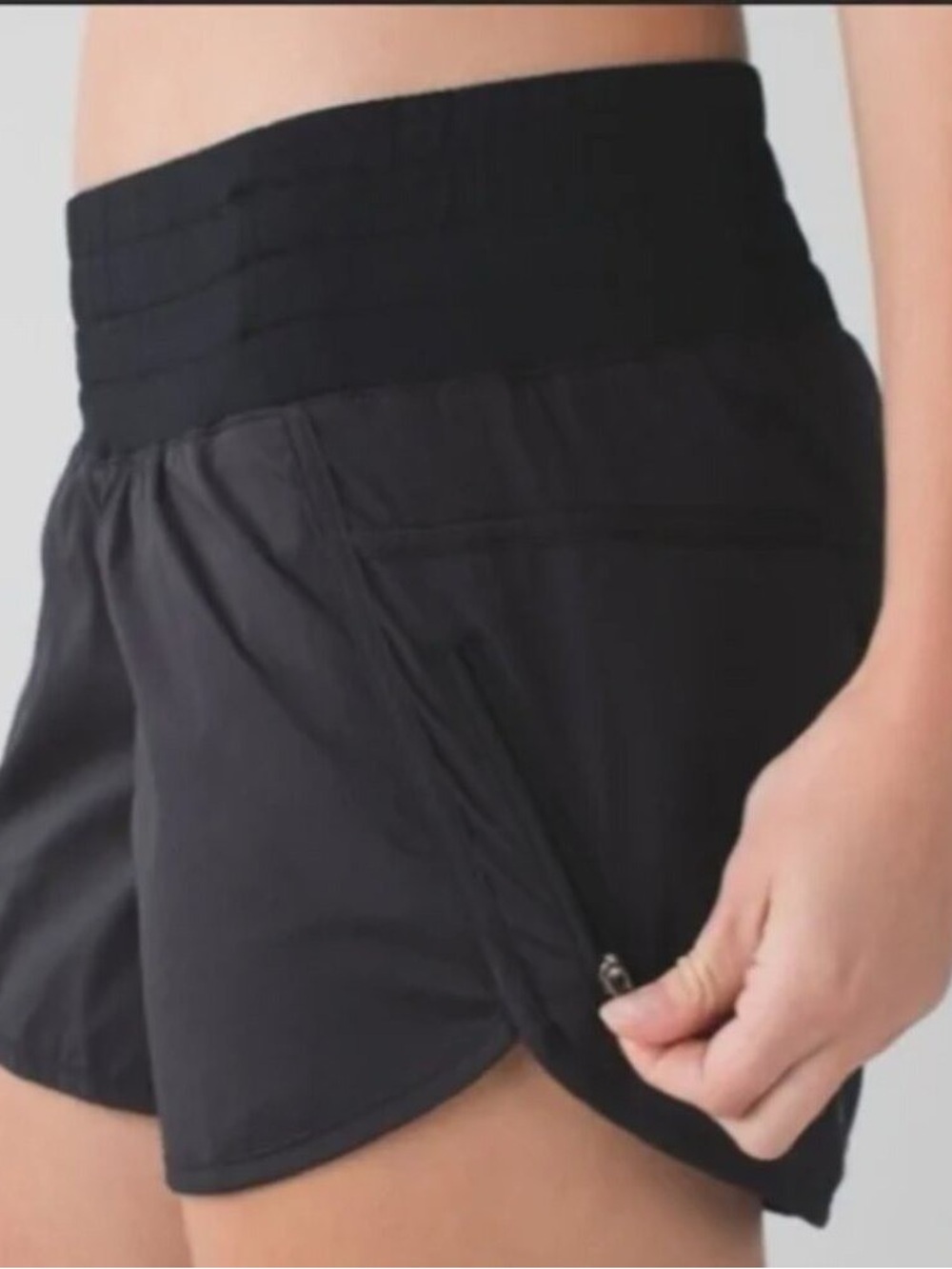 Lululemon Tracker Short V Women's Size 12 - Black 4” - Picture 2 of 16